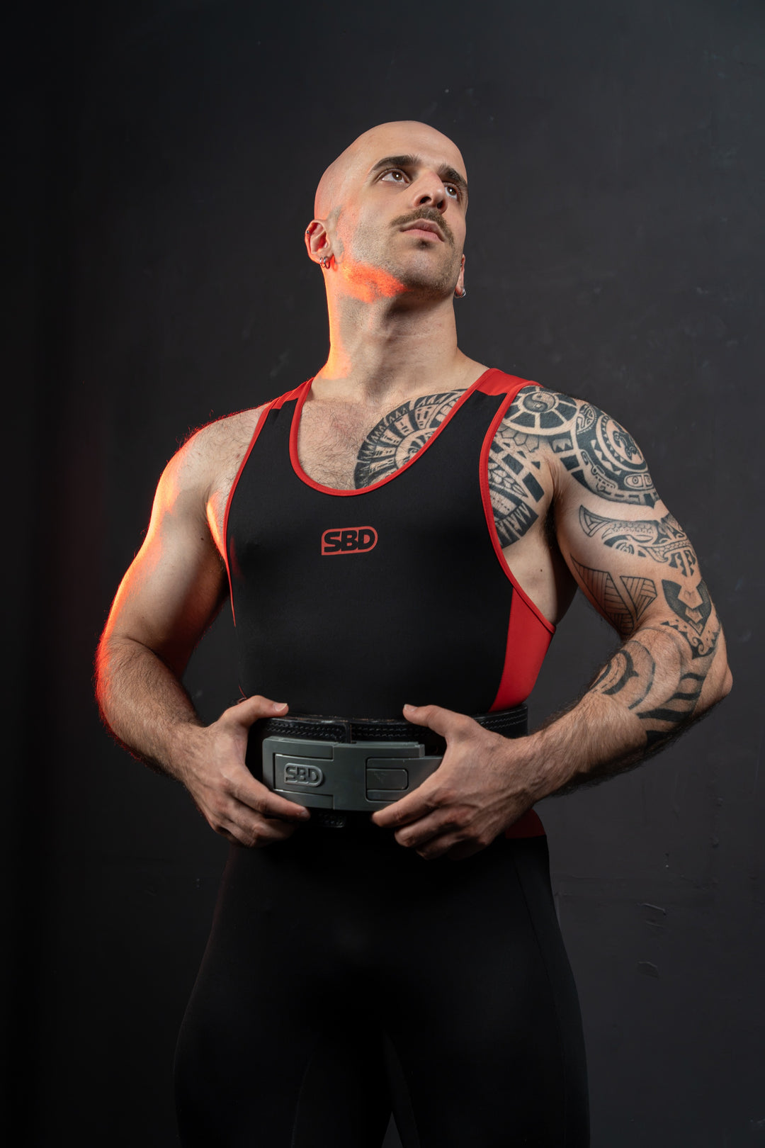 Singlet a figura intera