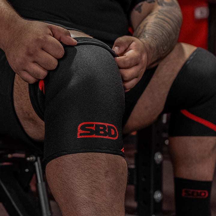 Ginocchiere Powerlifting, ginocchiere da powerlifting, le migliori ginocchiere per il powerlifting, ginocchiere neoprene, supporto ginocchia, supporto articolazioni, sostegno ginocchia, ginocchiere SBD, ginocchiere powerlifting SBD, ginocchiere squat, ginocchiere stacco